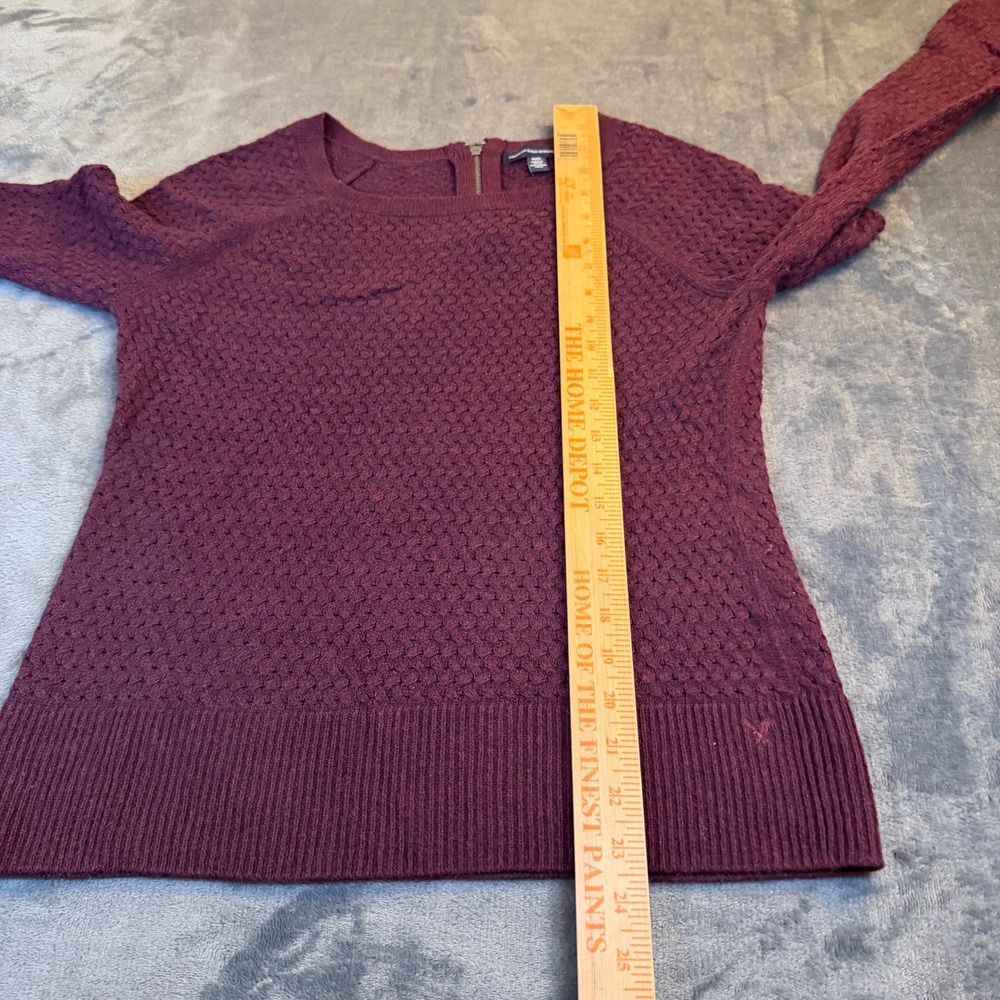 American Eagle Outfitters Burgundy Textured Knit Zipper Sweater Womens Medium - Picture 7 of 9